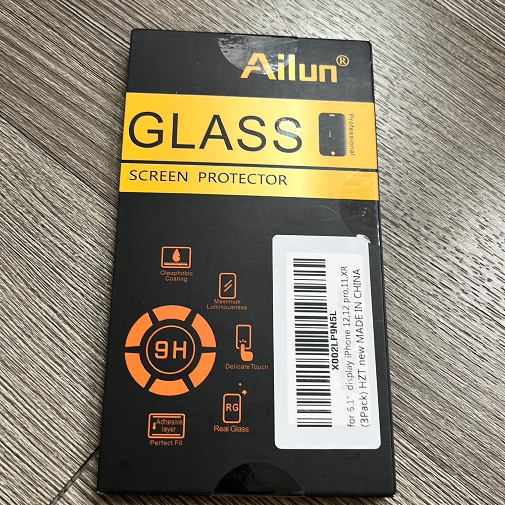 Ailun Glass screen protector for for 6.1" display iPhone 12,12 pro, 11, XR